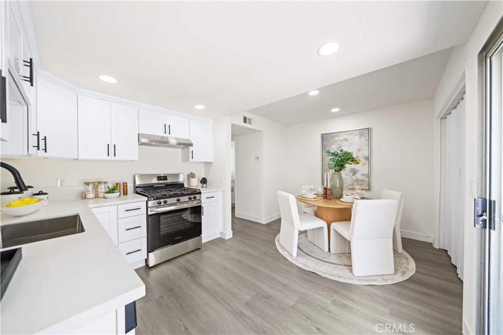 5640 Riverside Drive 32