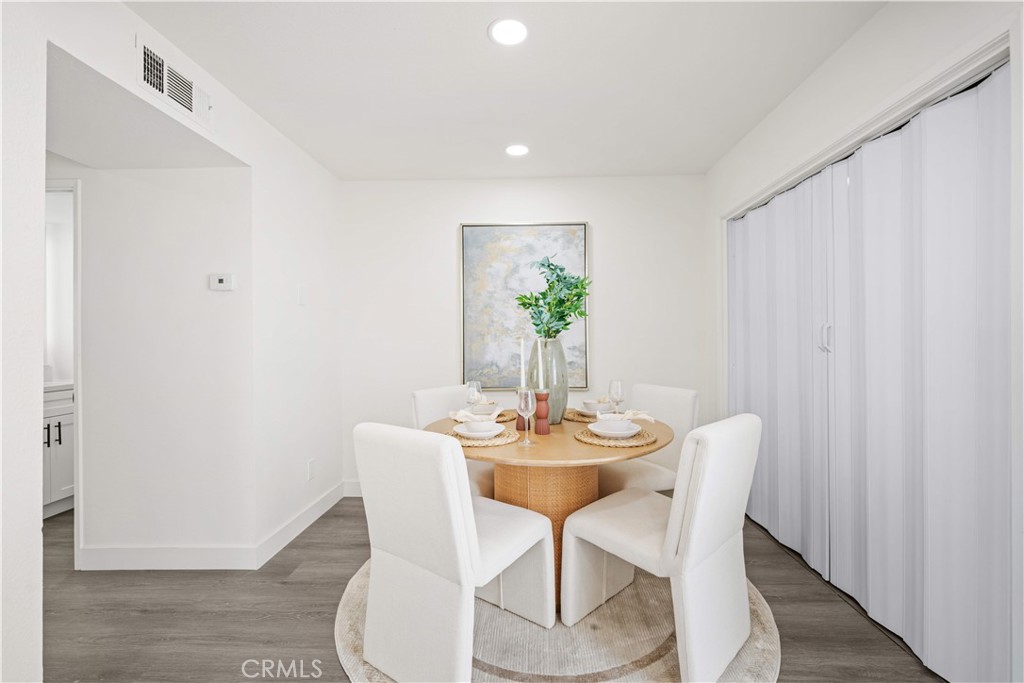 5640 Riverside Drive 32