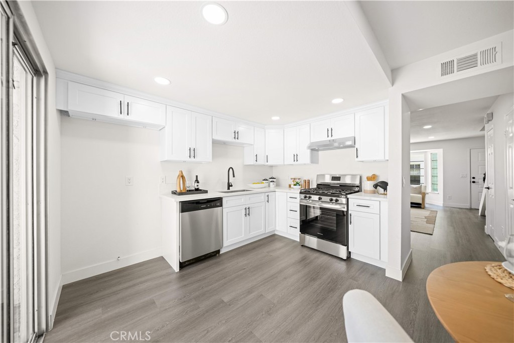 5640 Riverside Drive 32