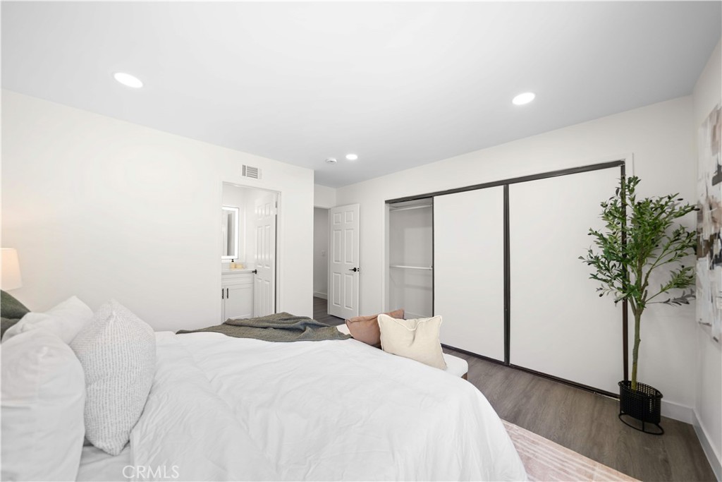 5640 Riverside Drive 32