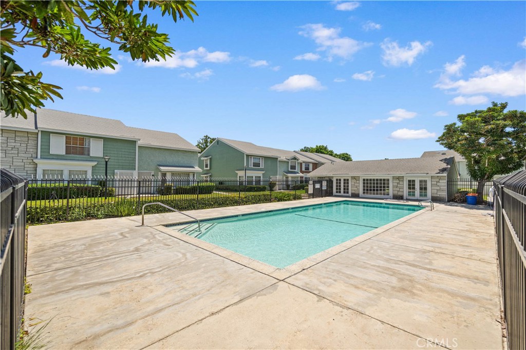 5640 Riverside Drive 32
