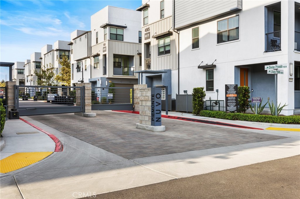 4096 E Luna Paseo 45