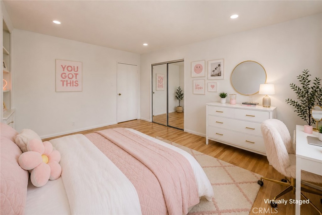 2128 Oak Crest