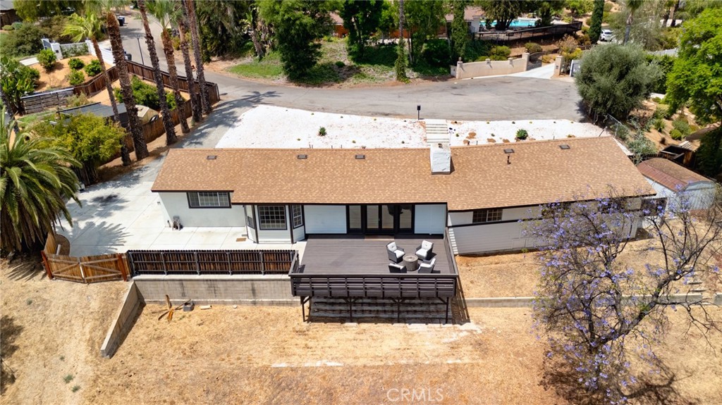 2128 Oak Crest