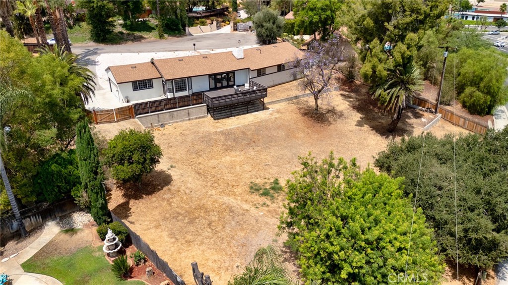 2128 Oak Crest