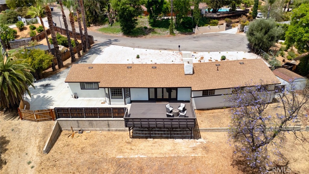 2128 Oak Crest