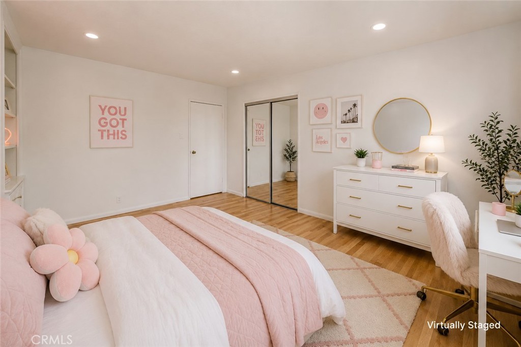 2128 Oak Crest