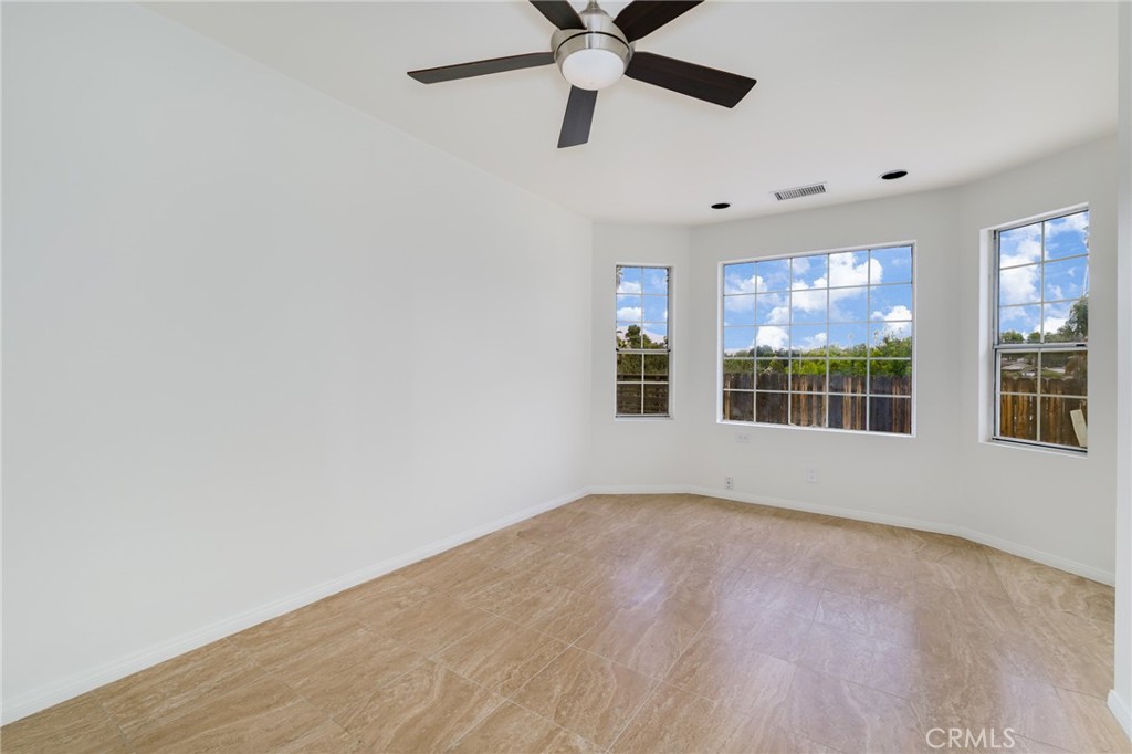 2128 Oak Crest