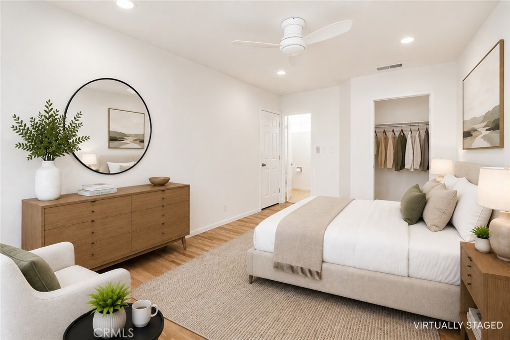 2128 Oak Crest