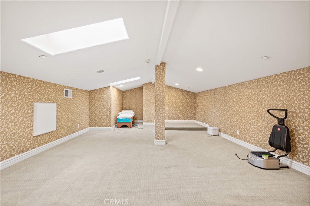 325 N Terrace View