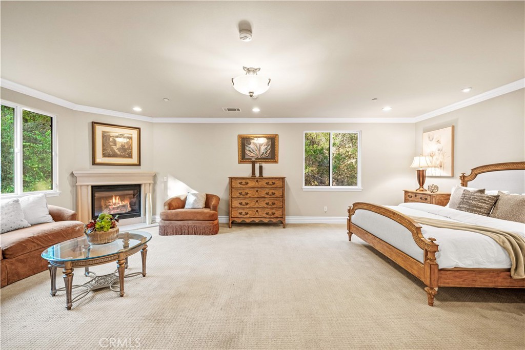 325 N Terrace View