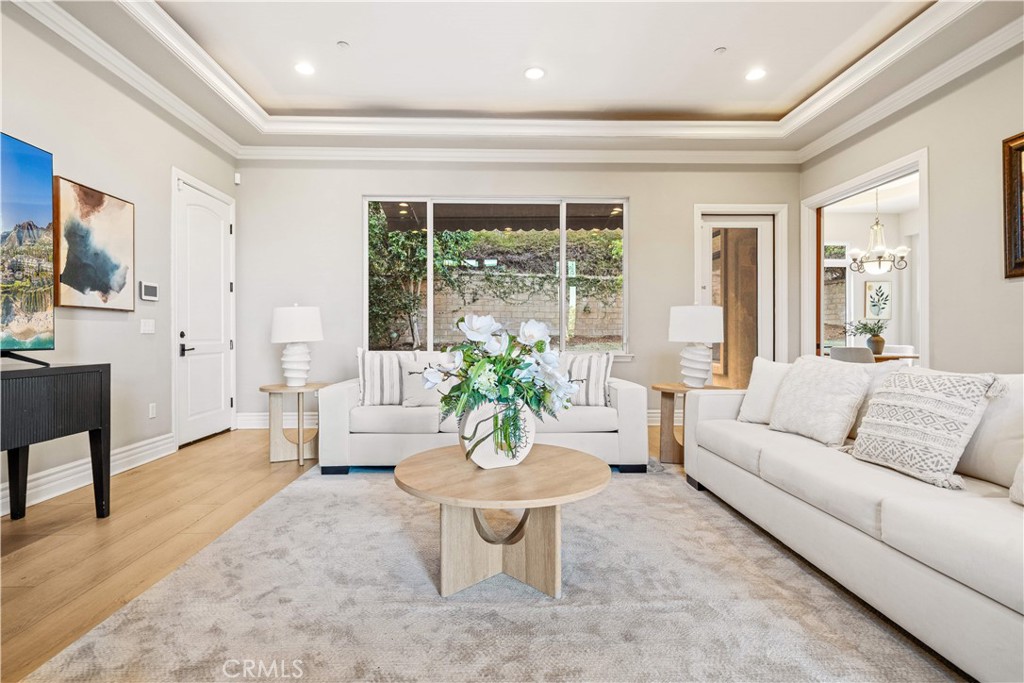 325 N Terrace View