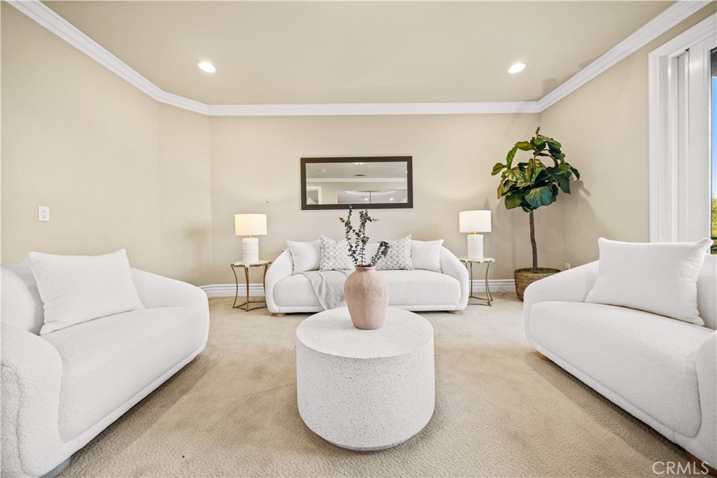 325 N Terrace View