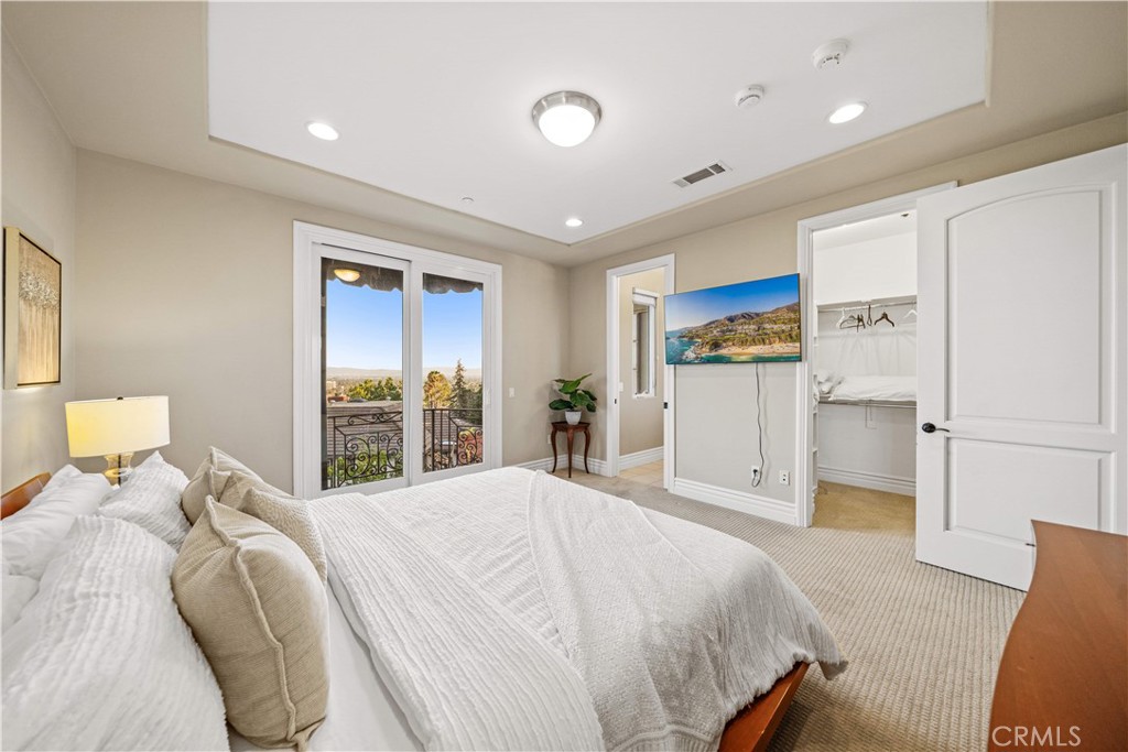 325 N Terrace View