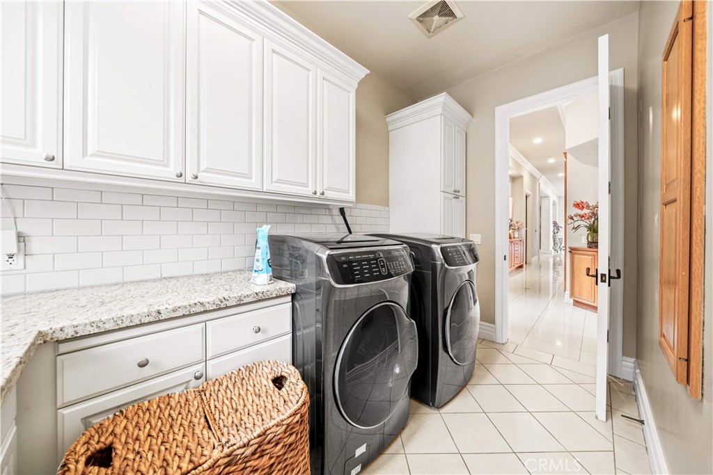 325 N Terrace View