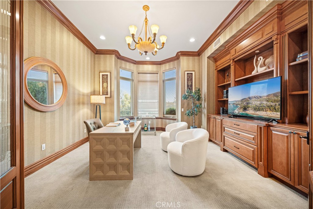 325 N Terrace View