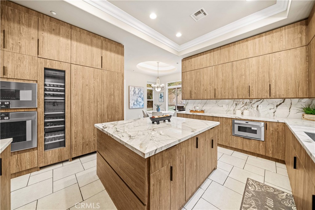 325 N Terrace View