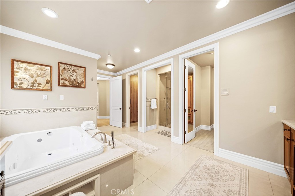 325 N Terrace View