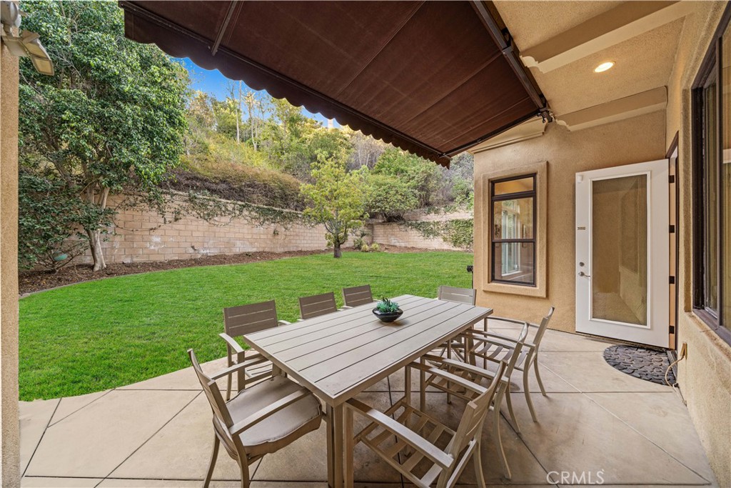 325 N Terrace View
