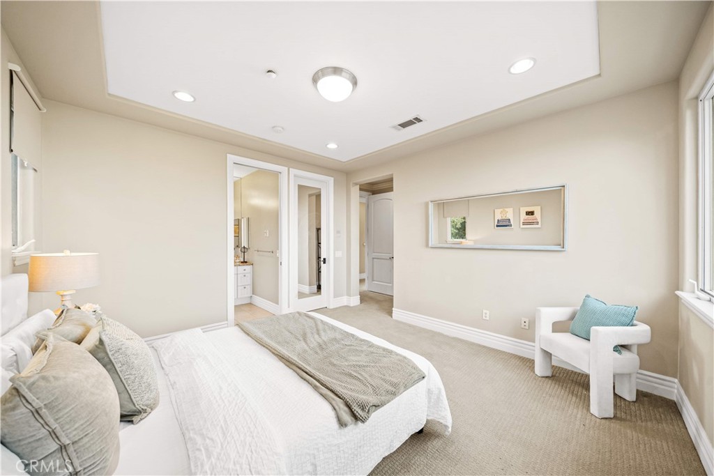 325 N Terrace View