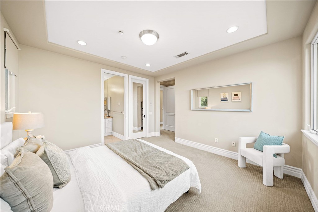 325 N Terrace View