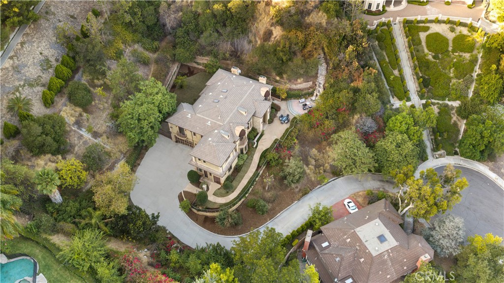 325 N Terrace View