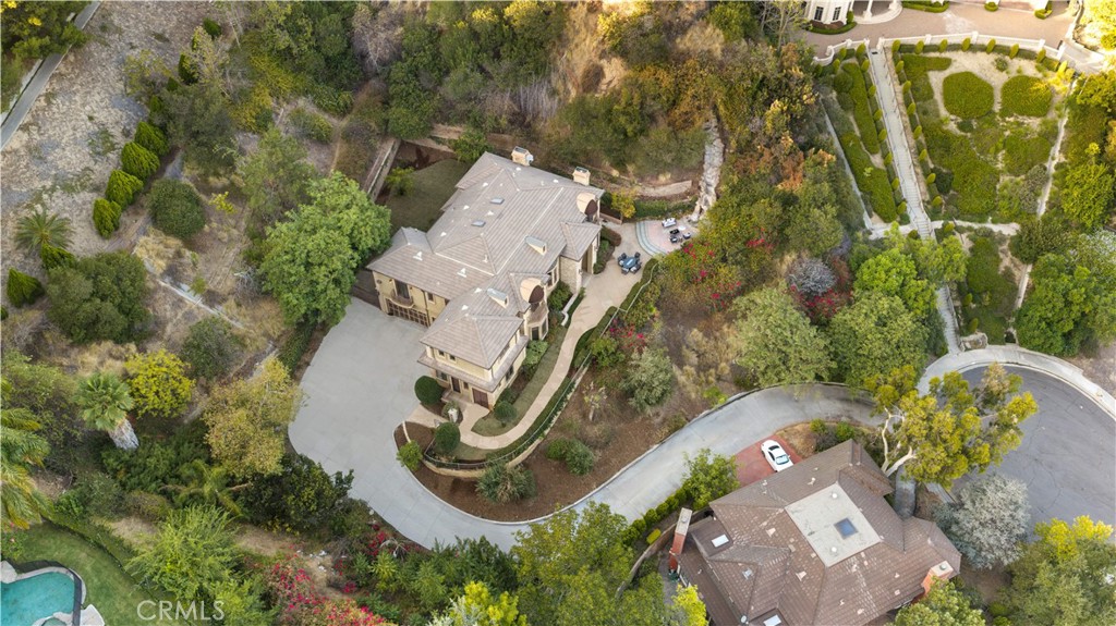 325 N Terrace View