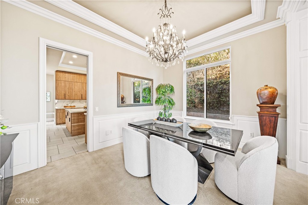 325 N Terrace View