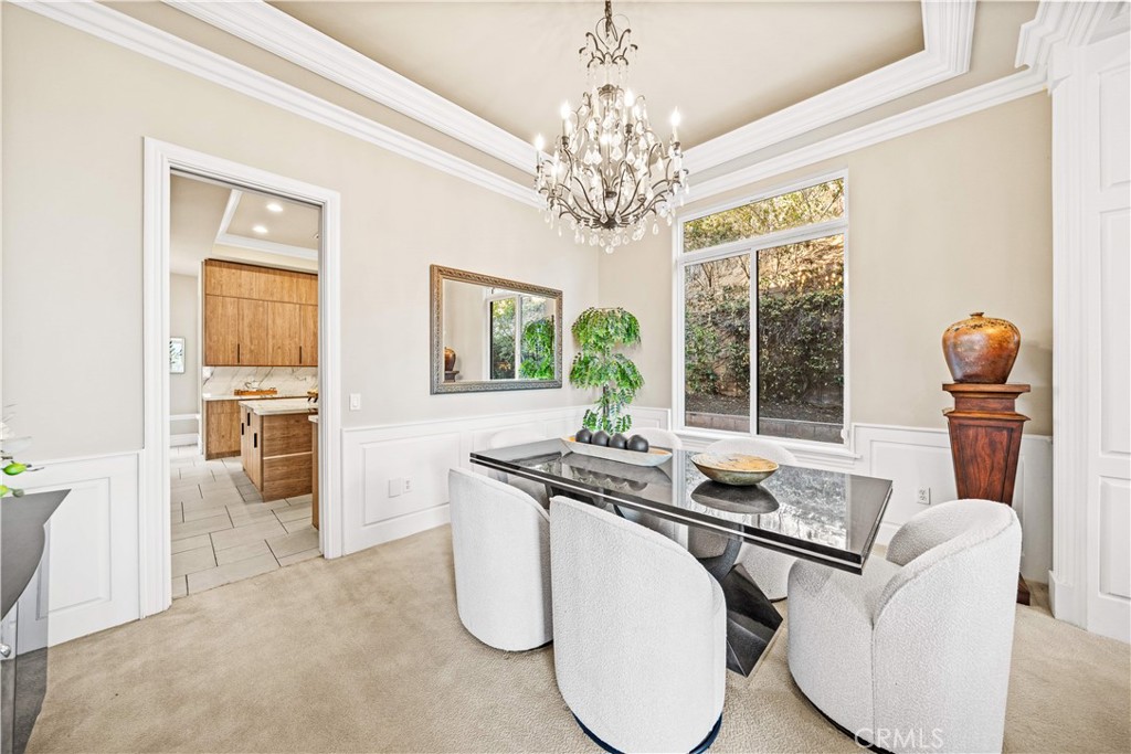 325 N Terrace View