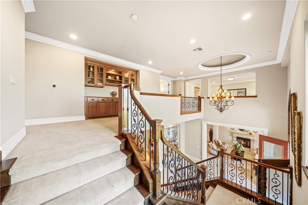 325 N Terrace View