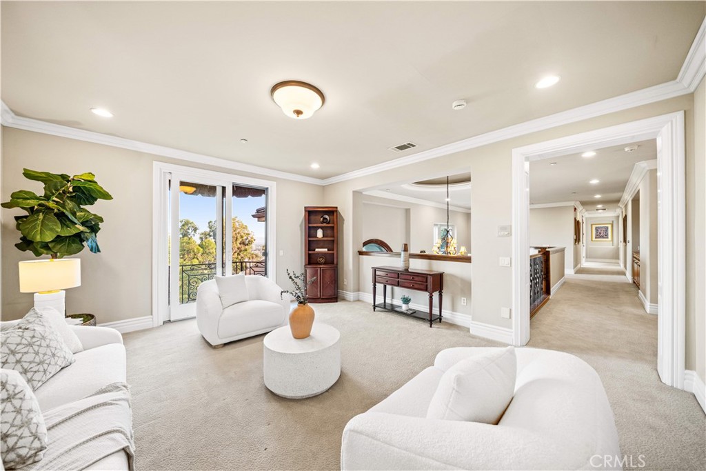 325 N Terrace View