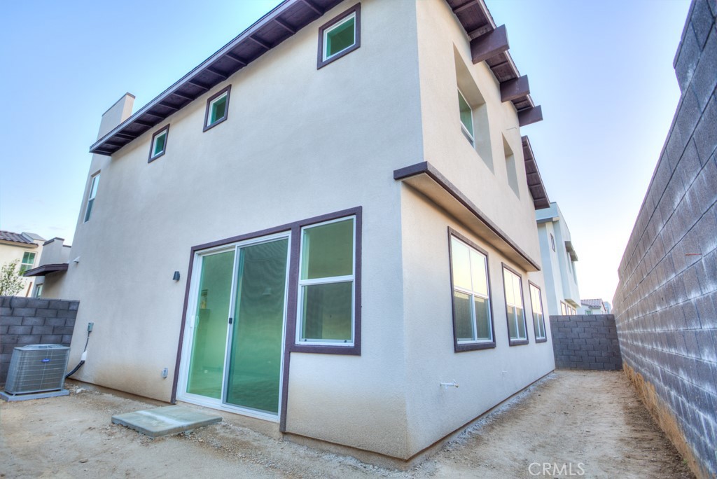 15812 Caterpillar Dr
