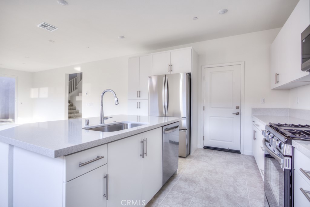 15812 Caterpillar Dr