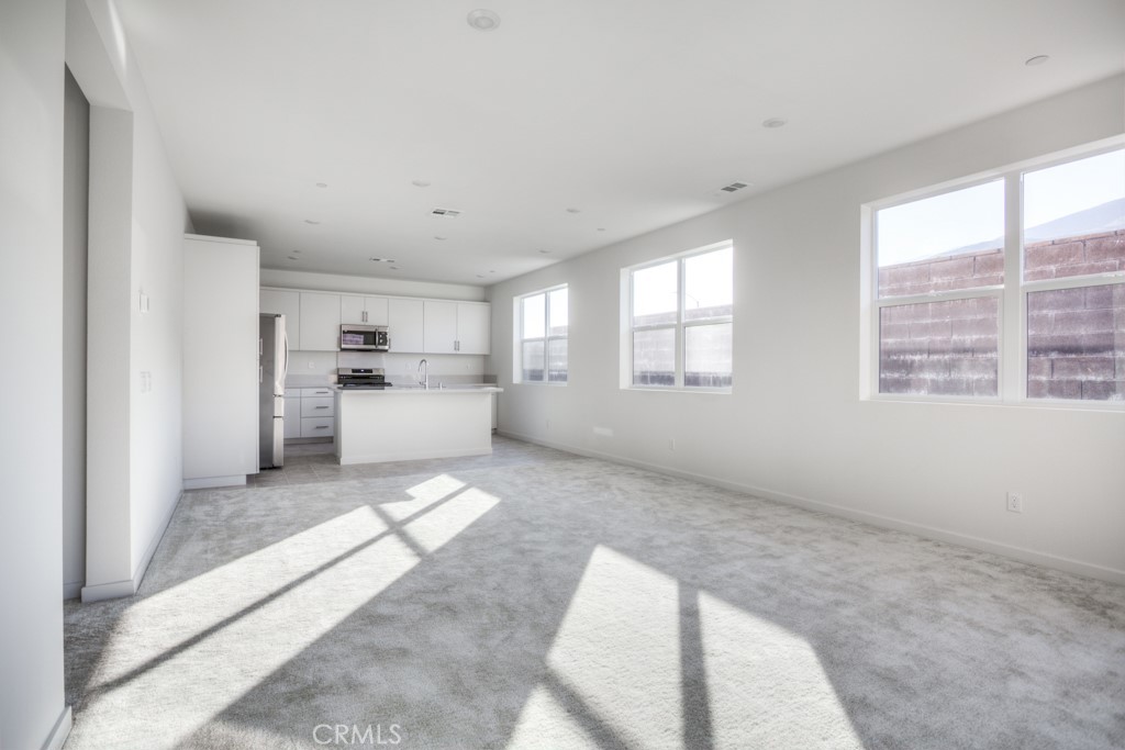 15812 Caterpillar Dr
