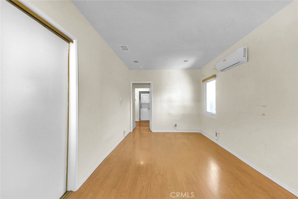10610 Woodward