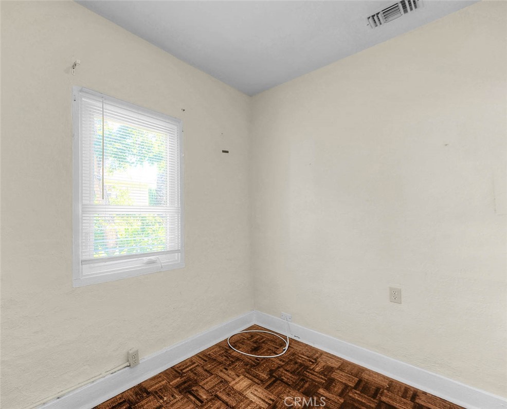 10610 Woodward
