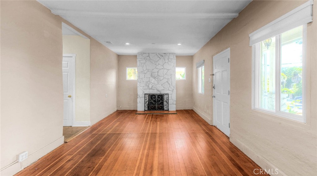 10610 Woodward