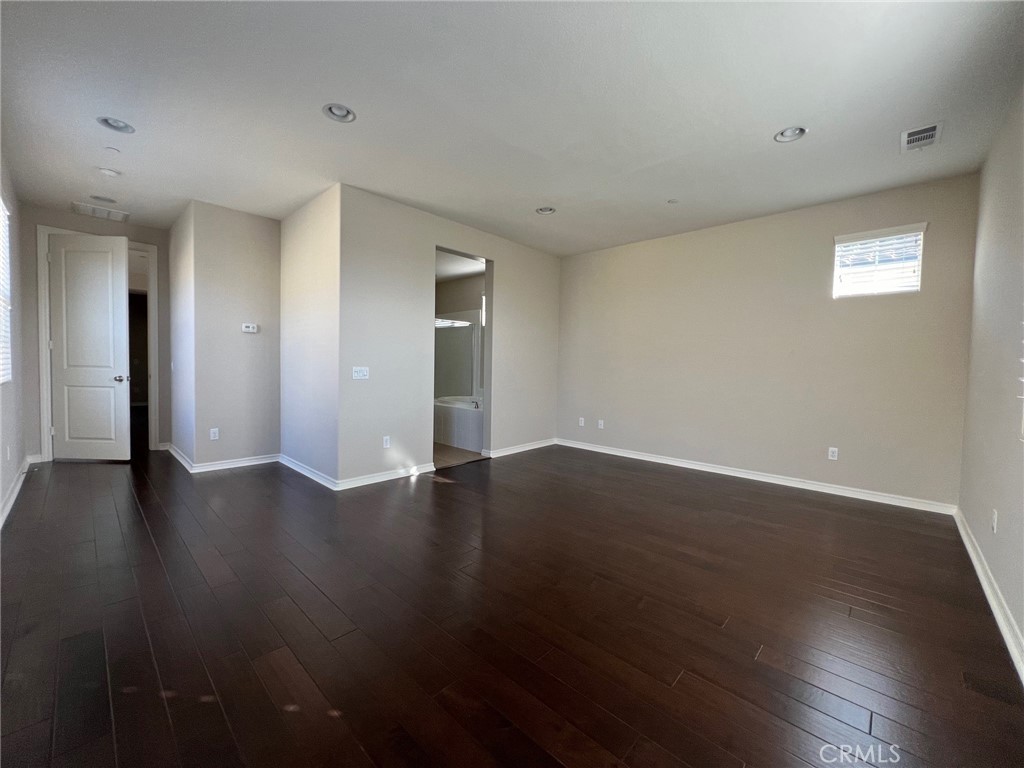789 E Sierra Madre