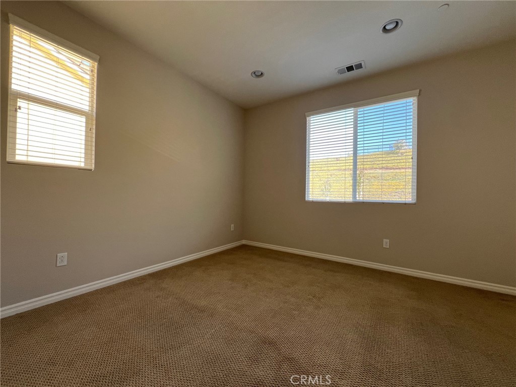 789 E Sierra Madre