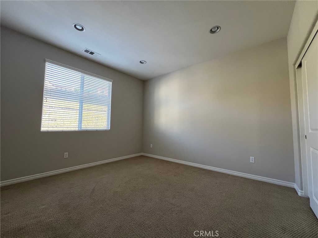 789 E Sierra Madre