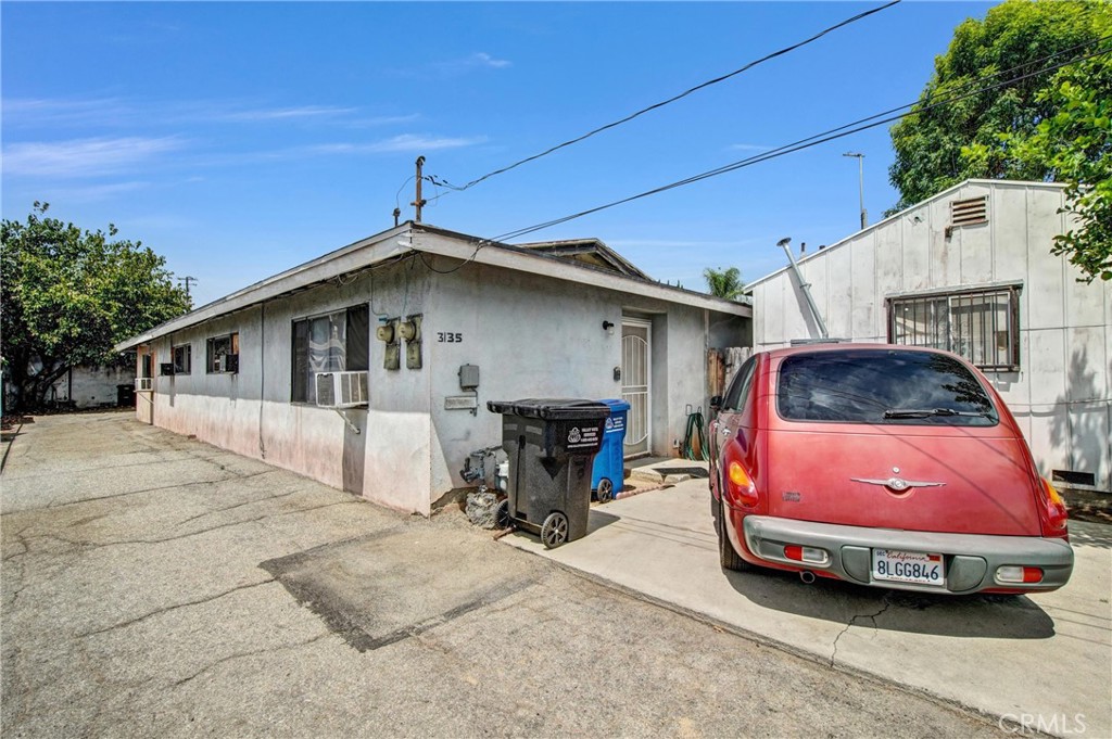 3137 Vane Avenue
