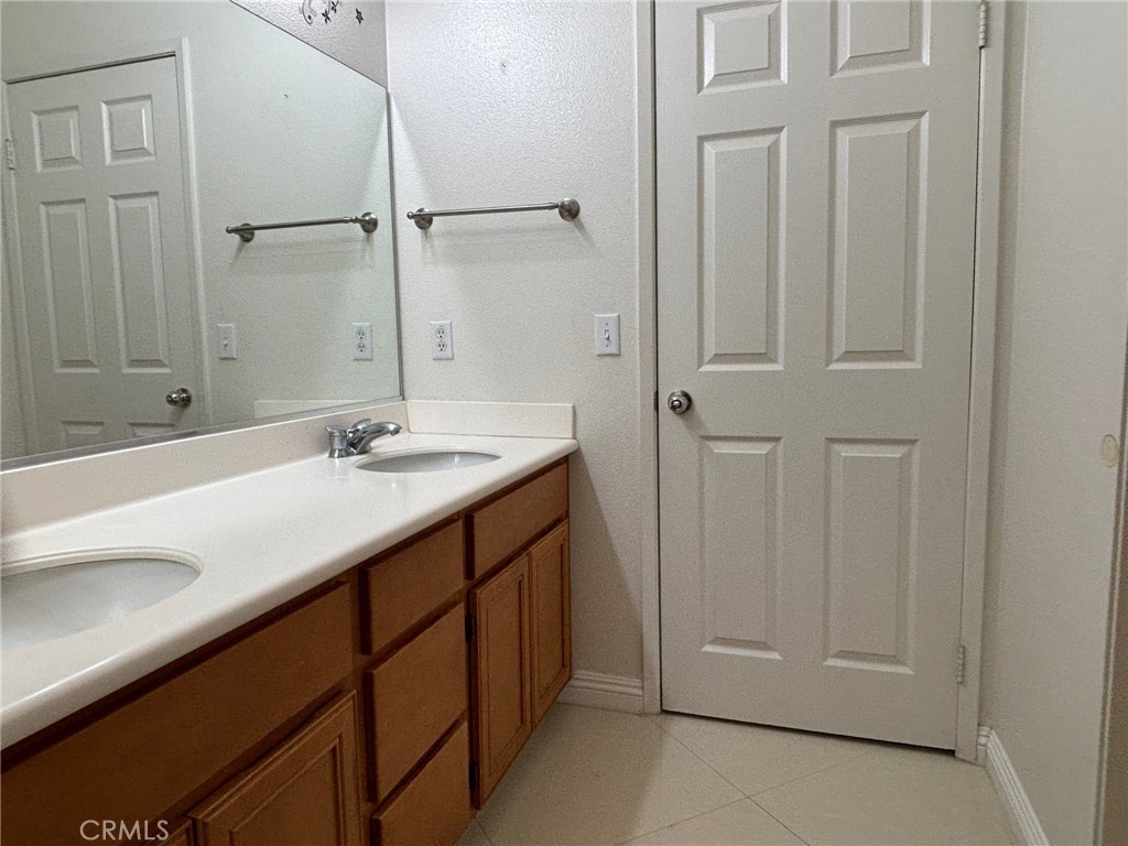 6421 Tigers Eye Court