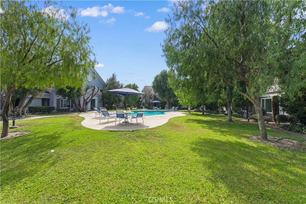 1611 S Pomona D13