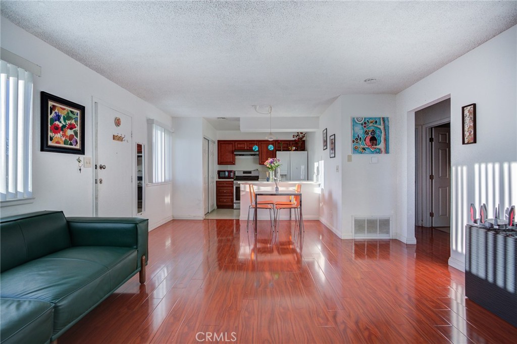 1751 Fullerton
