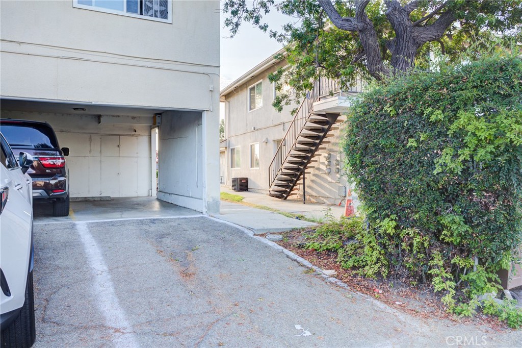1751 Fullerton