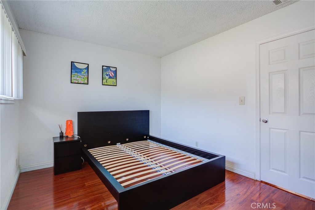 1751 Fullerton