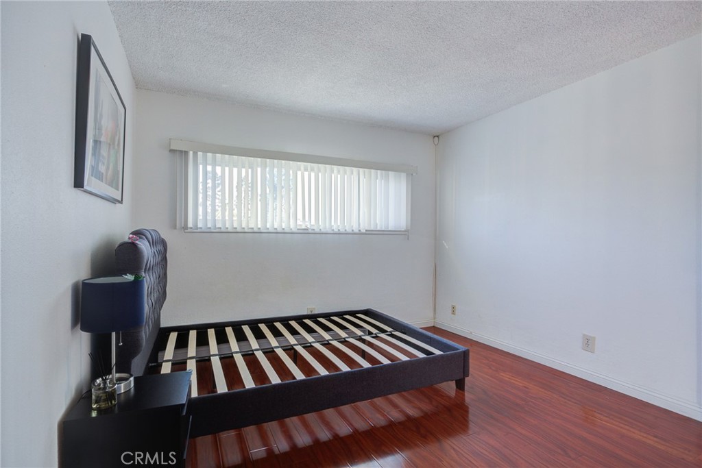1751 Fullerton