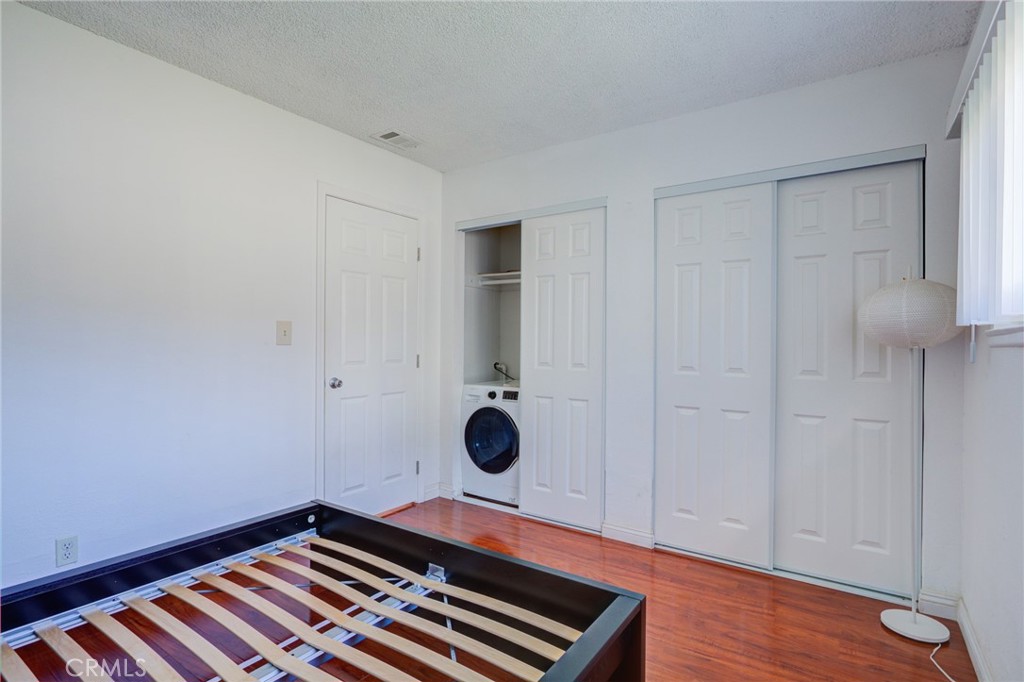 1751 Fullerton