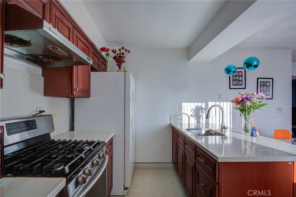 1751 Fullerton
