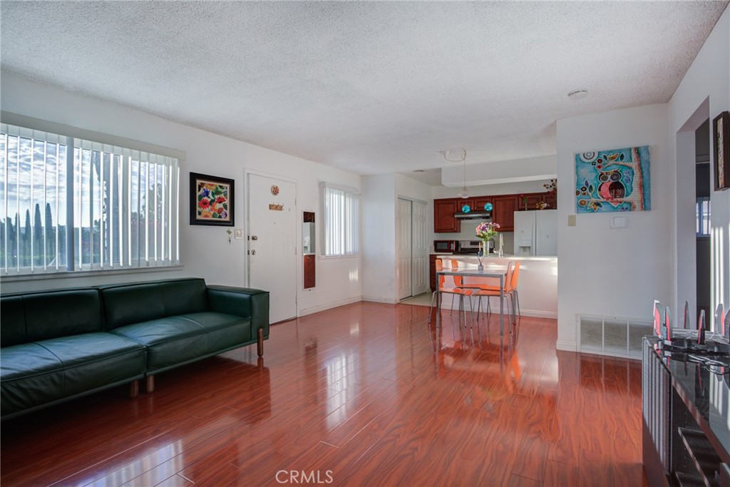 1751 Fullerton